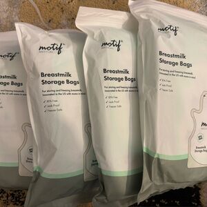 NEW Motif Breastmilk Storage Bags 400 count